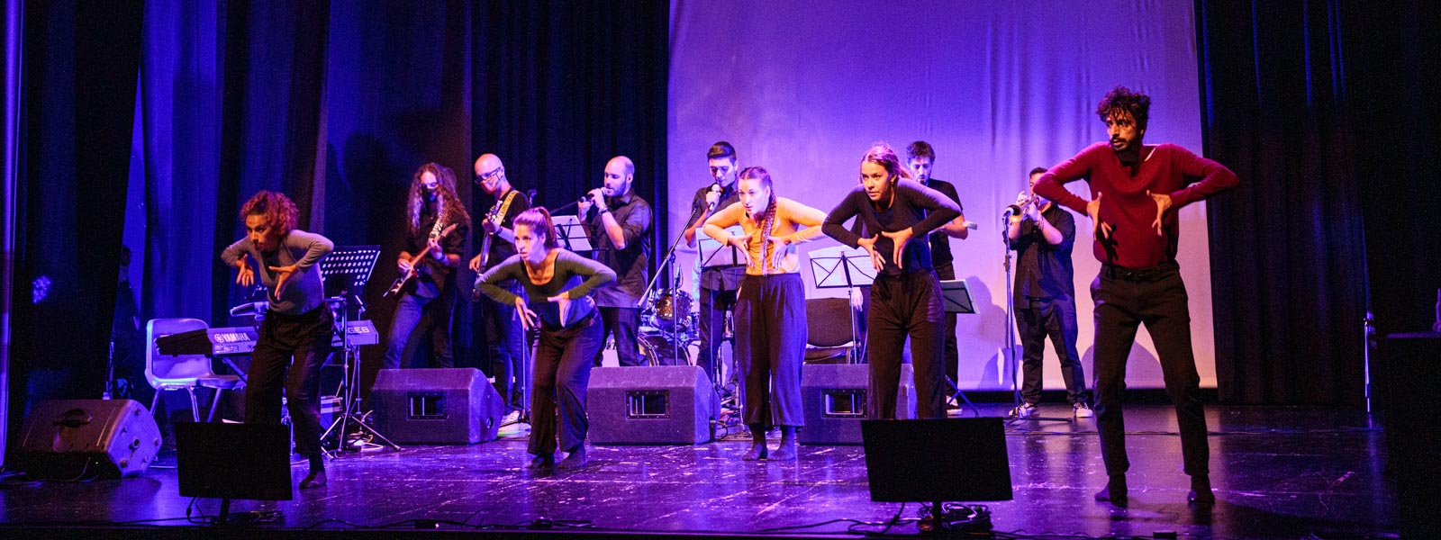 Collettivo The Lab durante lo spettacolo Gaia di Examina all teatro San Giorgio di Udine